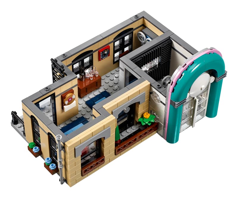 LEGO 10260 - Diner in de Stad