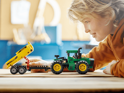 LEGO 42136 - John Deere 9620R 4WD Tractor