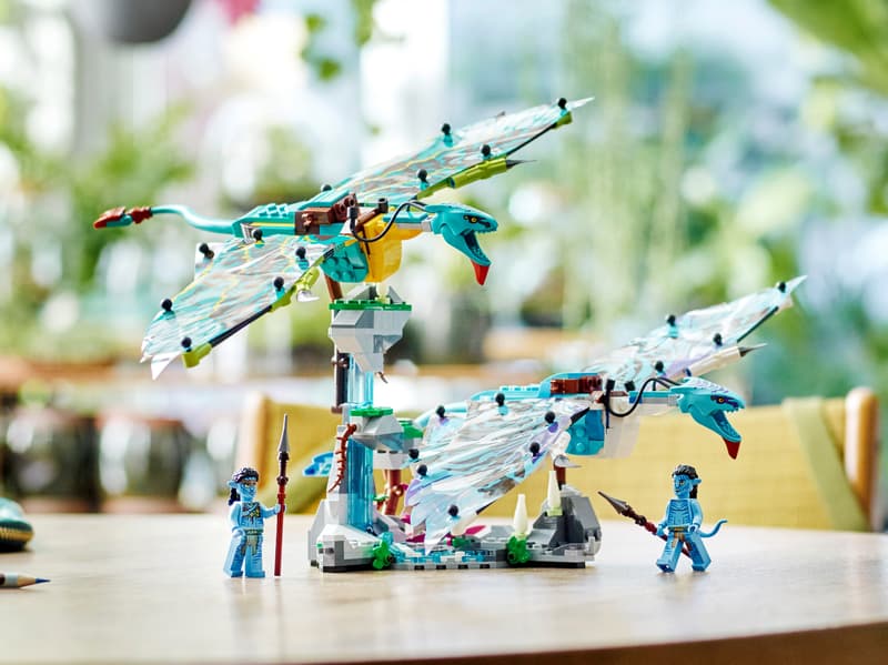 LEGO 75572 - Jake & Neytiri's Eerste Vlucht op de Banshee