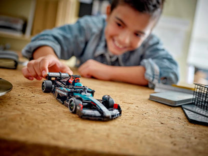 LEGO 77244 - Mercedes-AMG F1 W15 Racewagen